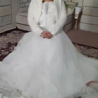 3عدد لباس عروس،چند عدد ژپون و شنل