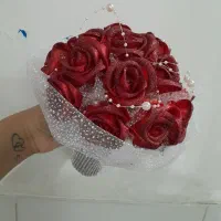 دسته گل عروس رز قرمز
