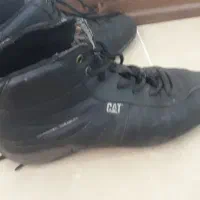 کتونی ورزشی مدل CAT چرم اصل سایز ۴۳|کیف، کفش، کمربند|تهران, اوقاف|دیوار
