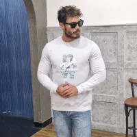 استخدام پوشاک مردانه