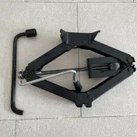 جک و اچار چرخ فابریک پژو ۲۰۷|قطعات یدکی و لوازم جانبی|رباطکریم, رباطکریم|دیوار