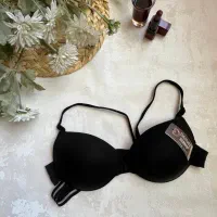 سوتین تک جلو‌ بازشو|لباس|شیراز, دارالرحمه|دیوار