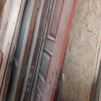 درب تمام چوب سالم