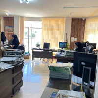 نیروی خدماتی خانم در شرکت سبز خودرو زاگرس