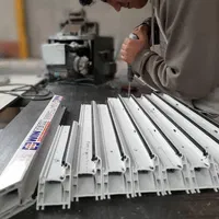 پنجره دوجداره توری پشه شیشه تراس شیشه بالکنی|خدمات پیشه و مهارت|تهران, گلستان (شهرک راه آهن)|دیوار