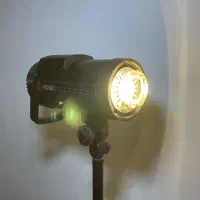 نور و فلش عکاسی|دوربین عکاسی و فیلم‌برداری|رشت, پیرسرا|دیوار