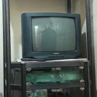 تلویزیون سامسونگ ۲۱ اینچ همراه با میز