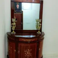 ایینه و کنسول همراه شمعدانی ها کریستال در خیلی نو