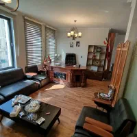 85متر اداری/  کناره مترو / مبله/  فول