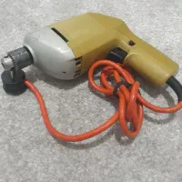 دلیر قدیمی وامریکایی.انتیک|ابزارآلات|زنجان, |دیوار