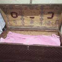 صندوق چوبی قدیمی