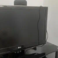 تلویزیون الی ای دی ال جی ۳۲اینچ با میز تلویزیون