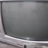 تلفزیون ومیز تلفزیون