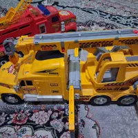 جرثقیل و ماشین آتش نشانی