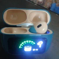 ایرپاد ۲پرو تک گوش سمت راست