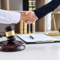 وکیل دادگستری