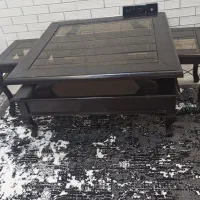 میز وسط با دوعدد عسلی کاملا سالم وتمیز