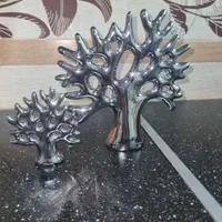 مجسمه تزیینی‌ نقره ایی