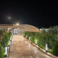 باغ‌ویلا/نمای رومی/استخرسرپوشیده