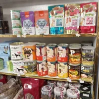 فمیلی پت شاپ|لوازم جانبی حیوانات|شاهین‌شهر, فردوسی|دیوار