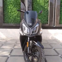 sym j200