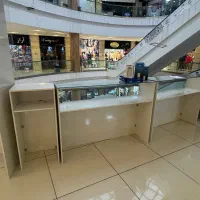 فروش فوری ویترین نو به دلیل جمع اوری غرفه|فروشگاه و مغازه|سهند, |دیوار