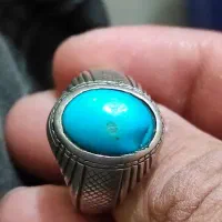 تعدادی فیروزه نیشابوری نفیس با یک باباقوری کهنه