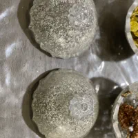 کاسه رزین|ظروف پخت‌وپز|شاهین‌شهر, عطار|دیوار