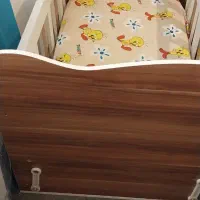 تخت کودک در حد نو