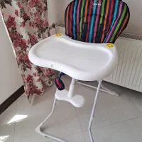 صندلی غذاکودک سالم وتمیز