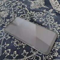 گوشی کاملا سالم در حد نو