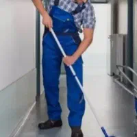 کارگر نظافتچی با سلیقه و تمیزوزبروزرنگ