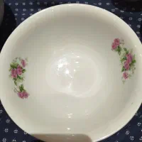 چینی گل قرمز وگل میخک وچند سرویس چینی مقصود وغیره|ظروف سرو و پذیرایی|مشهد, عسگریه|دیوار