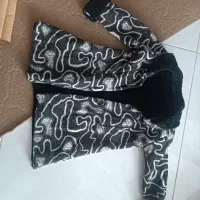 پالتو|لباس|ابهر, |دیوار