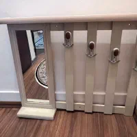 آویز لباس دیواری