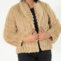 کت خز پوست|لباس|قم, نخودی|دیوار