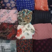 کراس و روسری