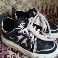 کفش اسپرت سایز34درحدنو