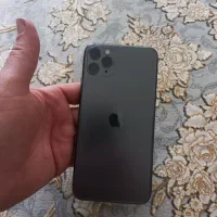 ایفون۱۱ پرومکس  در حد صفر   بدونە خط و خش