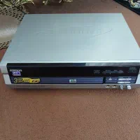 یک دستگاهDVD