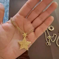 فروش طلا .  ۳۰۰ هزارتومان روی تابلو