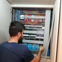 گروه فنی مهندسی تکنو لاین