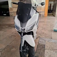 اپریلیا ۱۶۰