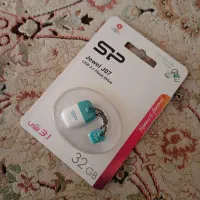 فلش مموری ۳۲ گیگ ‌سیلیکون پاور USB 3.1سری Jewel