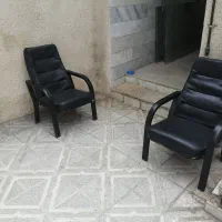 صندلی کاملا نو 300زیر فی