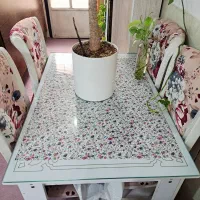 میز ناهارخوری)صبحانه خوری