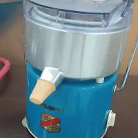 آبمیوه گیری برقی برند شارپ ژاپن قدیمی ترتمیز
