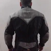 کاپشن موتور سواری اندونزیایی