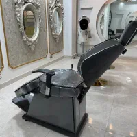 صندلی اصلاح و تخت مژه و دستگاه ازون‌تراپی