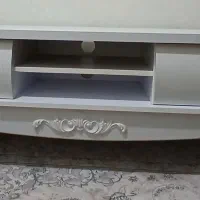 میز تی وی کاملا نو